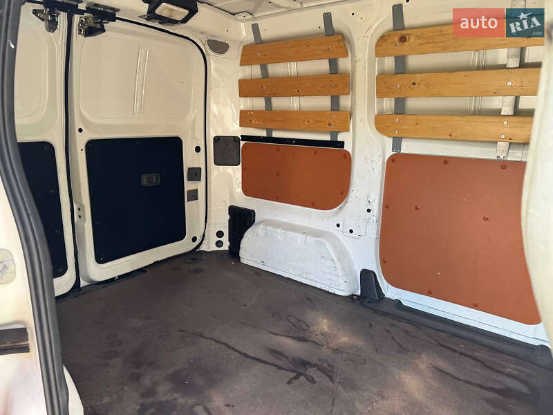 Вантажний фургон Nissan e-NV200 2020 в Стрию