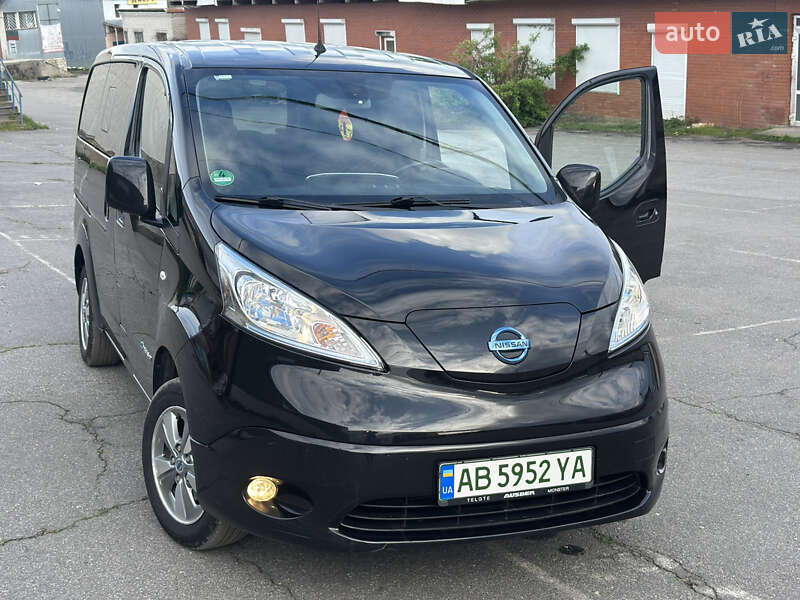 Мінівен Nissan e-NV200 2019 в 