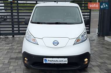 Грузовой фургон Nissan e-NV200 2019 в 