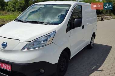 Вантажний фургон Nissan e-NV200 2018 в Івано-Франківську