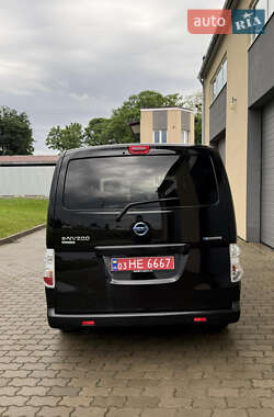 Мінівен Nissan e-NV200 2016 в 