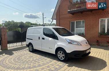 Грузовой фургон Nissan e-NV200 2020 в Хмельницком