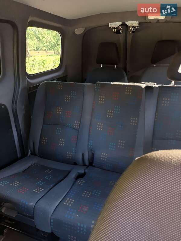 Минивэн Nissan e-NV200 2017 в Кривом Роге