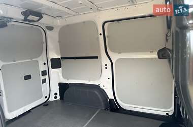 Вантажний фургон Nissan e-NV200 2019 в 