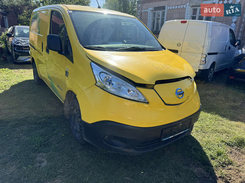 Nissan e-NV200 2016
