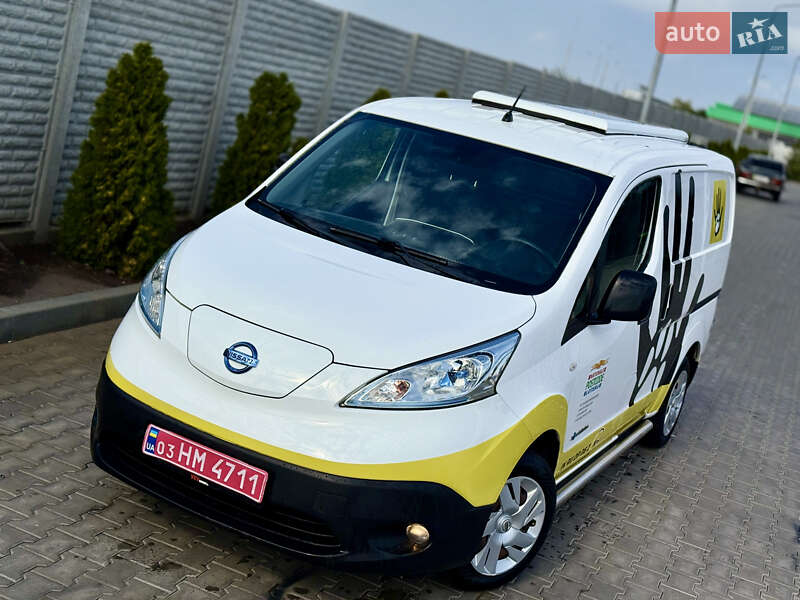 Nissan e-NV200 2015 Nissan e-NV200 2015