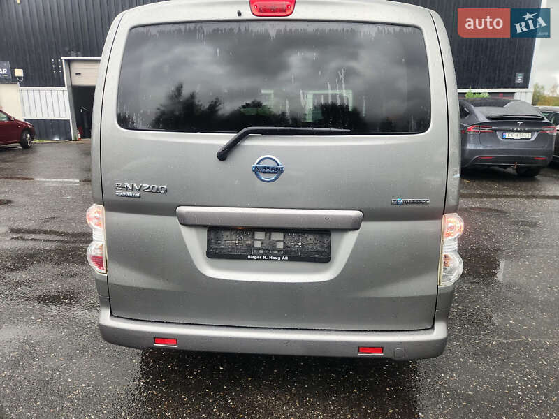 Минивэн Nissan e-NV200 2015 в Киеве