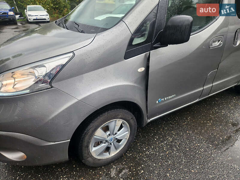 Минивэн Nissan e-NV200 2015 в Киеве