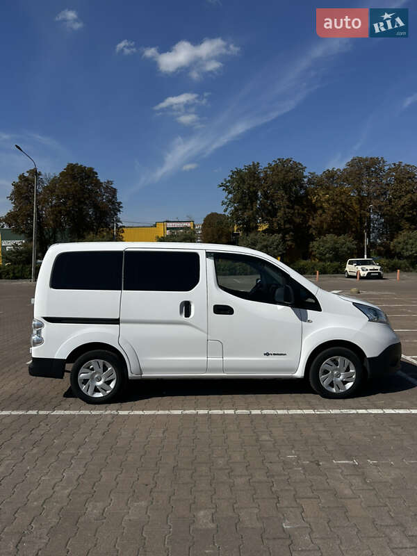 Мінівен Nissan e-NV200 2018 в Житомирі