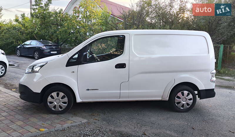 Грузовой фургон Nissan e-NV200 2020 в Новых Санжарах фото 6 Грузовой фургон Nissan e-NV200 2020 в Новых Санжарах