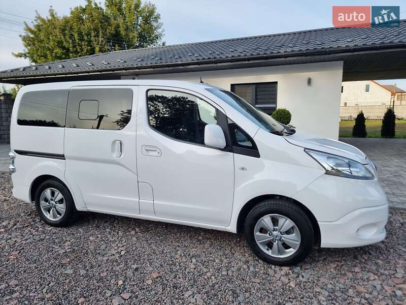 Мінівен Nissan e-NV200 2019 в Радивиліві