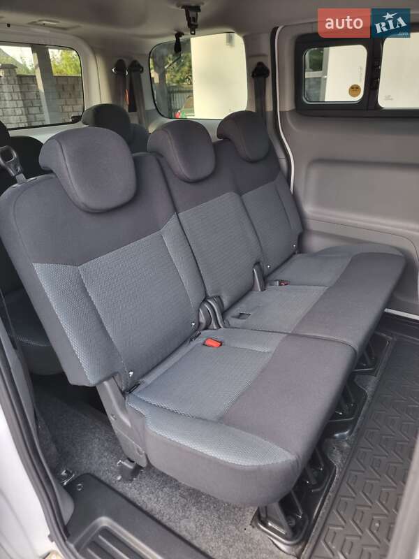 Мінівен Nissan e-NV200 2019 в Радивиліві