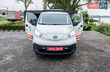 Грузовой фургон Nissan e-NV200 2018 в 