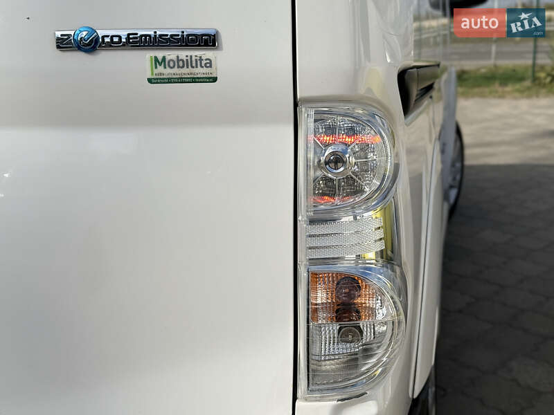 Вантажний фургон Nissan e-NV200 2015 в Дніпрі фото 32 Вантажний фургон Nissan e-NV200 2015 в Дніпрі