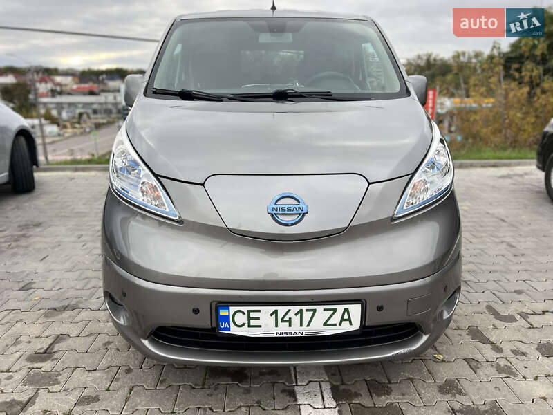 Мінівен Nissan e-NV200 2018 в Чернівцях