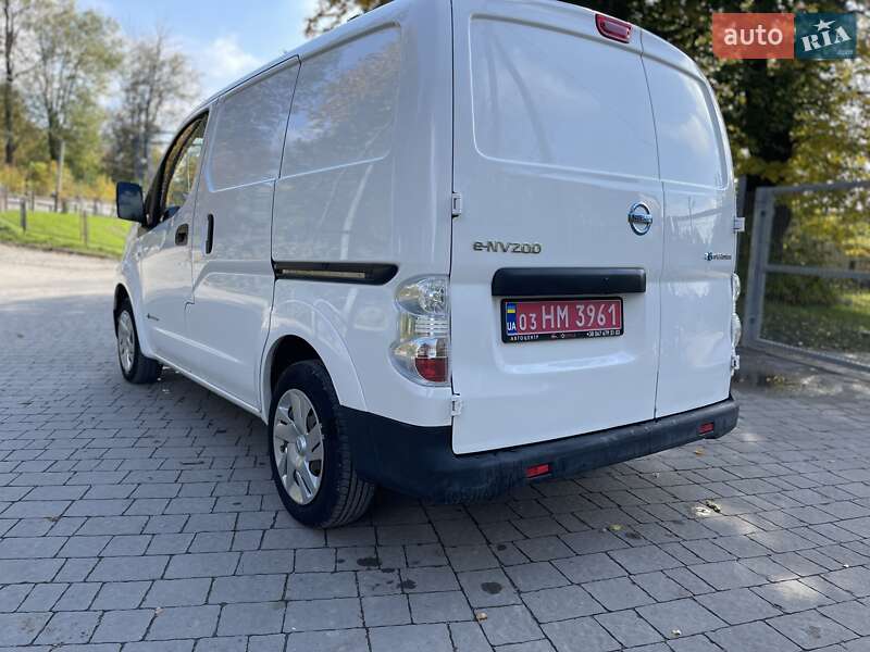 Грузовой фургон Nissan e-NV200 2019 в Хмельницком
