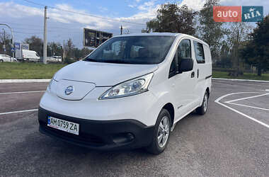 Мінівен Nissan e-NV200 2014 в Житомирі