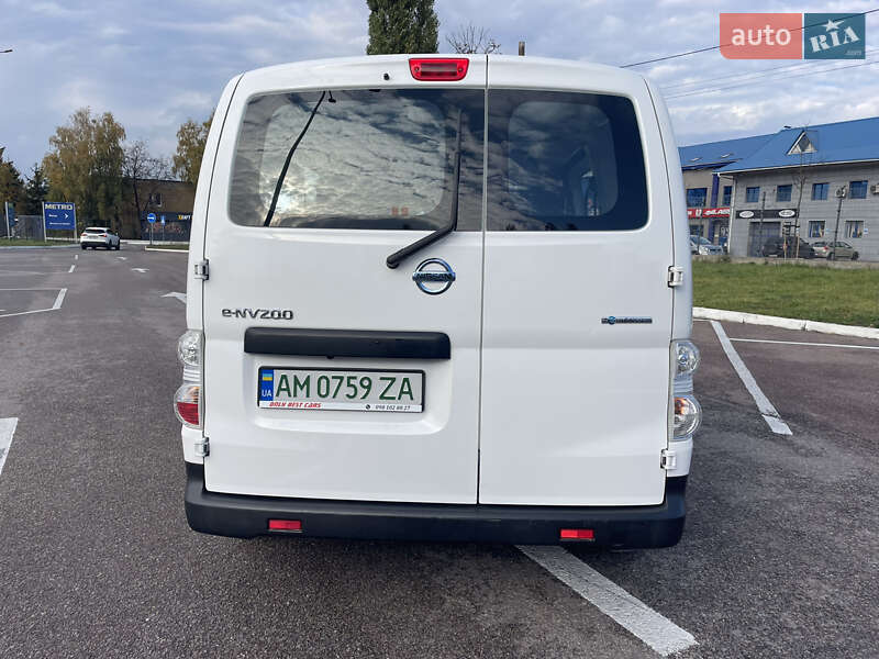 Минивэн Nissan e-NV200 2014 в Житомире