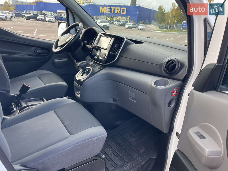 Минивэн Nissan e-NV200 2014 в Житомире