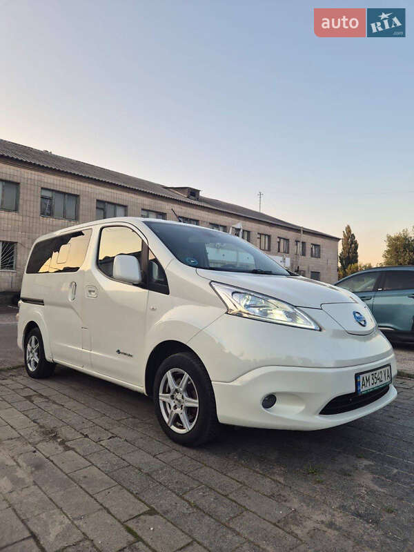 Минивэн Nissan e-NV200 2014 в Житомире фото 3 Минивэн Nissan e-NV200 2014 в Житомире