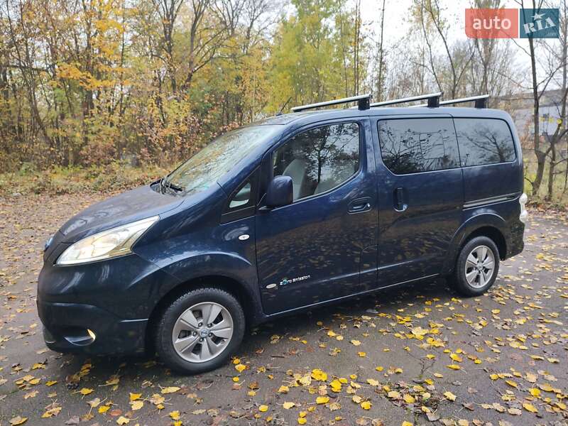 Мінівен Nissan e-NV200 2015 в Бердичеві фото 9 Мінівен Nissan e-NV200 2015 в Бердичеві
