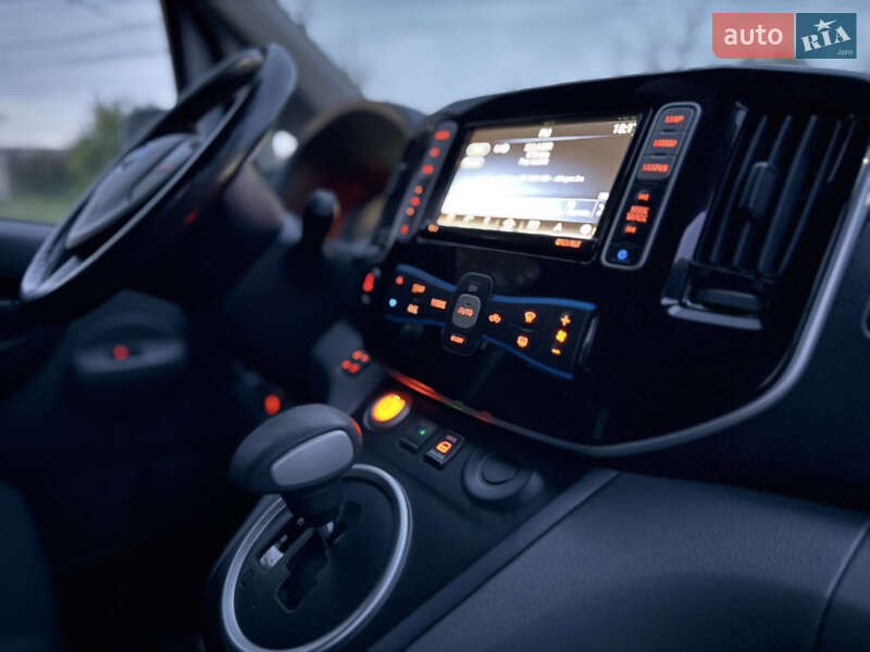 Мінівен Nissan e-NV200 2019 в Житомирі