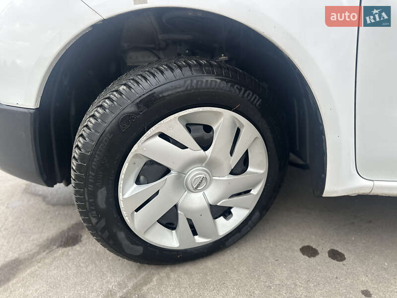 Вантажний фургон Nissan e-NV200 2018 в Городенці