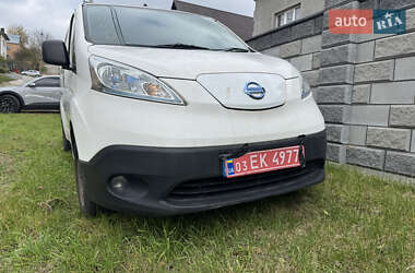 Грузовой фургон Nissan e-NV200 2015 в Ровно