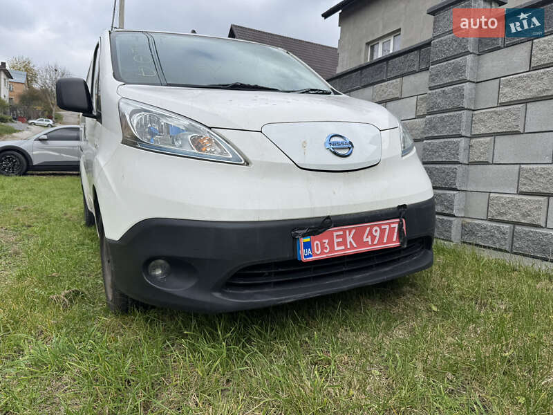 Nissan e-NV200 2015 Nissan e-NV200 2015