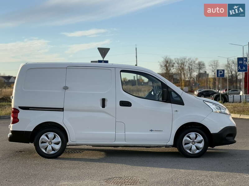 Вантажний фургон Nissan e-NV200 2020 в Вінниці
