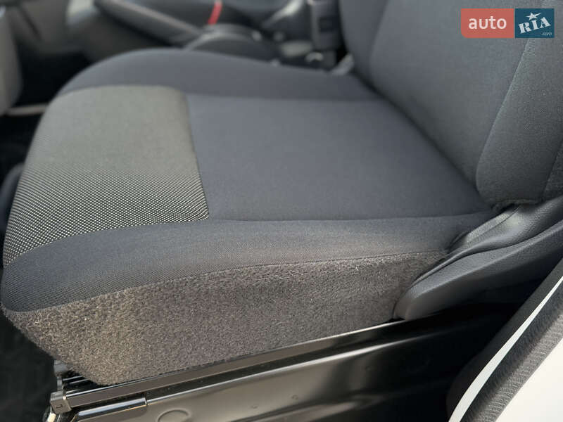 Вантажний фургон Nissan e-NV200 2020 в Вінниці