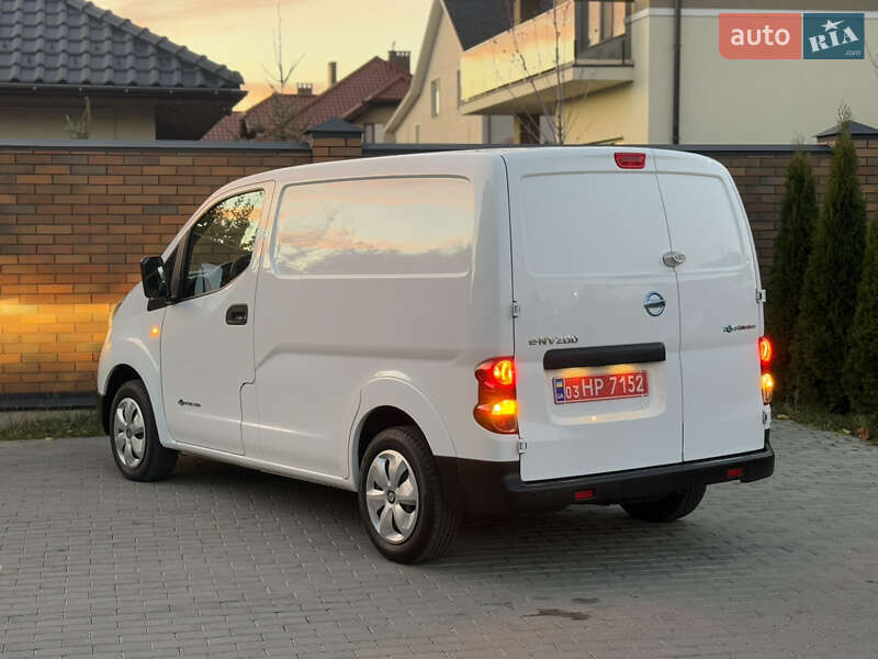 Вантажний фургон Nissan e-NV200 2020 в Вінниці