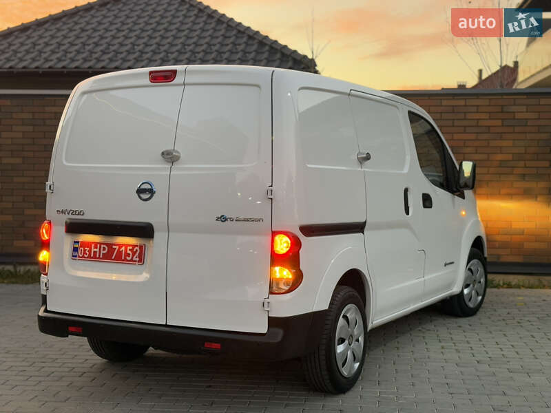Вантажний фургон Nissan e-NV200 2020 в Вінниці