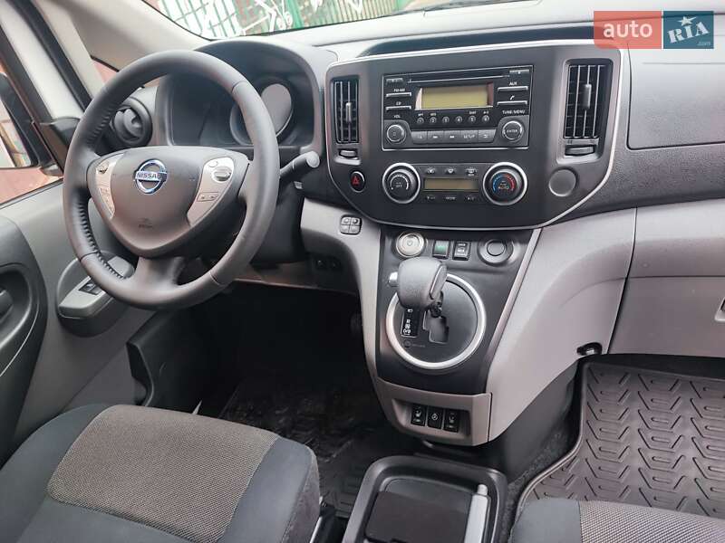 Грузовой фургон Nissan e-NV200 2019 в Виннице