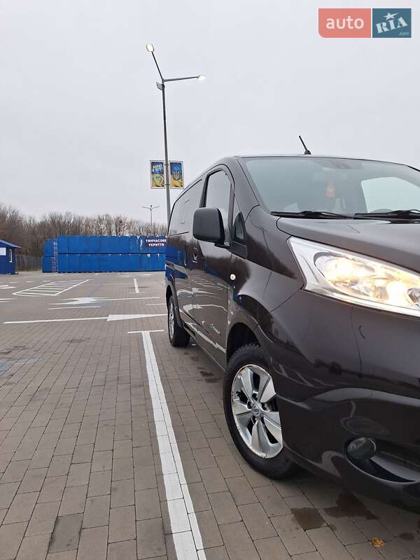 Мінівен Nissan e-NV200 2015 в Борисполі фото 9 Мінівен Nissan e-NV200 2015 в Борисполі