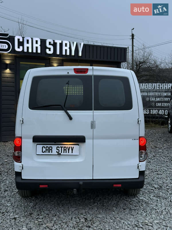 Вантажний фургон Nissan e-NV200 2019 в Стрию
