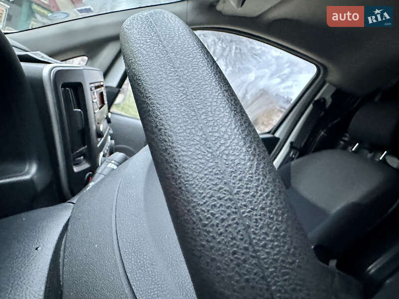 Грузовой фургон Nissan e-NV200 2018 в Городенке