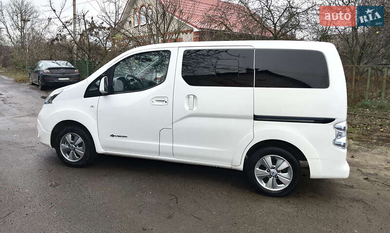Минивэн Nissan e-NV200 2020 в Новых Санжарах