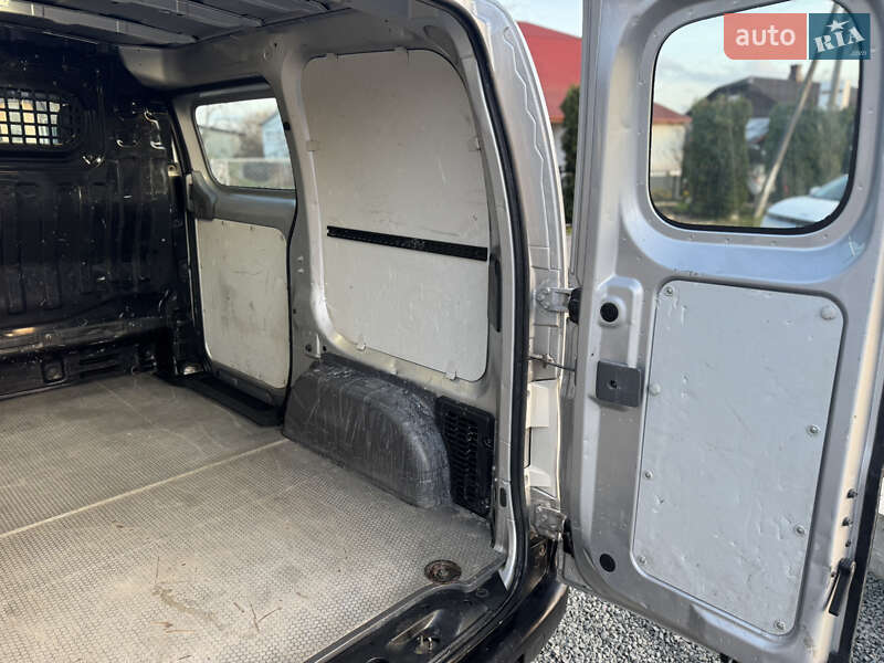 Грузовой фургон Nissan e-NV200 2019 в Ровно