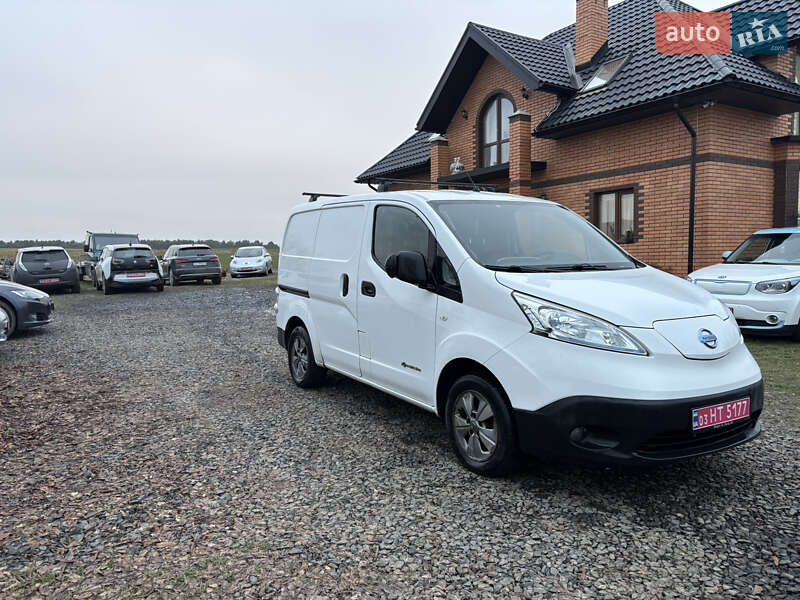 Грузовой фургон Nissan e-NV200 2015 в Луцке фото 2 Грузовой фургон Nissan e-NV200 2015 в Луцке