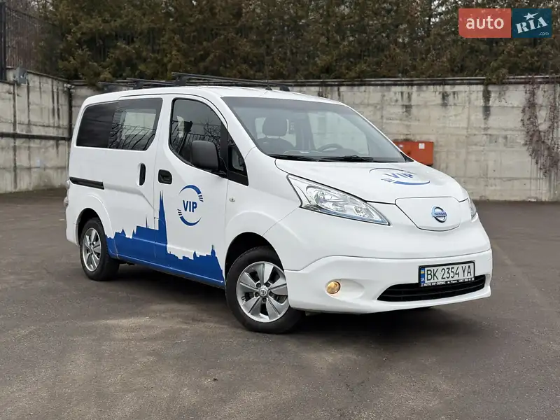 Nissan e-NV200