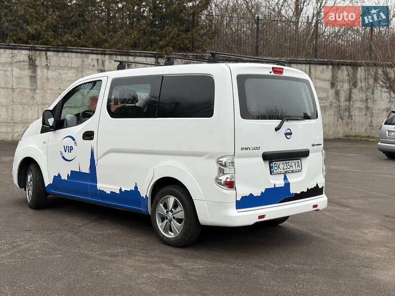 Минивэн Nissan e-NV200 2020 в Ровно