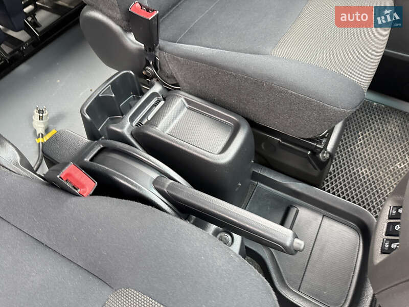 Минивэн Nissan e-NV200 2020 в Ровно