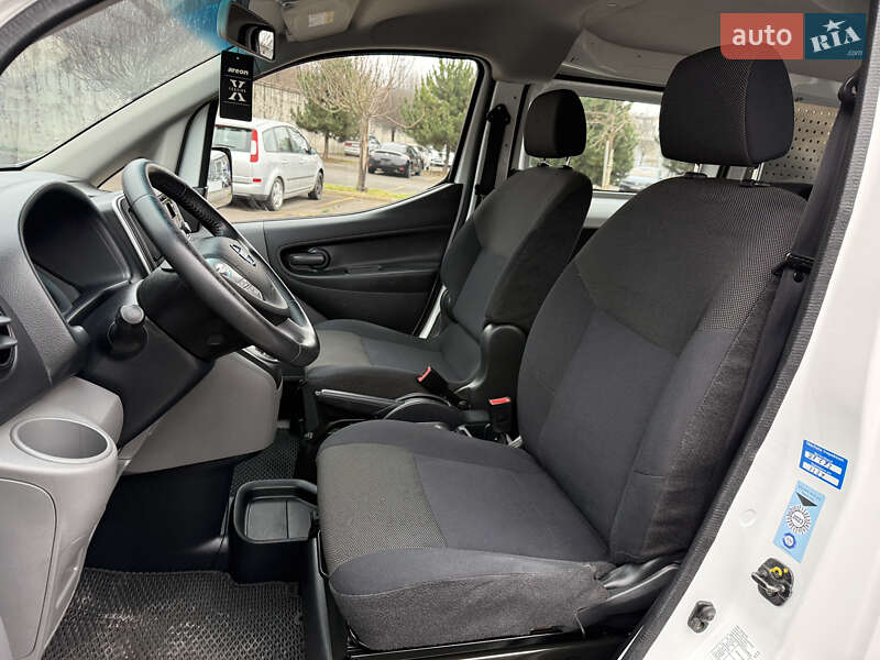 Минивэн Nissan e-NV200 2020 в Ровно