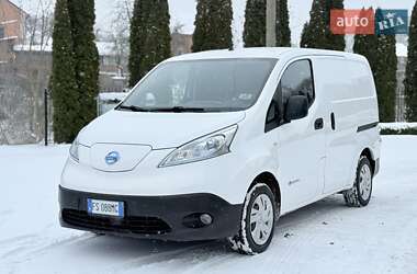 Вантажний фургон Nissan e-NV200 2018 в Вінниці