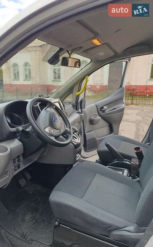 Мінівен Nissan e-NV200 2018 в Семенівці