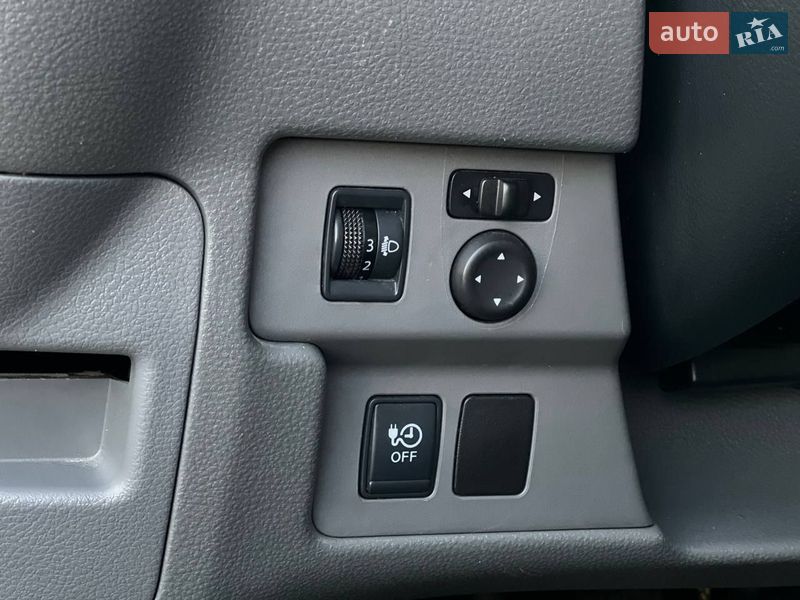 Минивэн Nissan e-NV200 2015 в Киеве