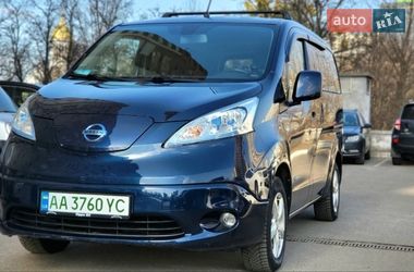 Минивэн Nissan e-NV200 2015 в Киеве