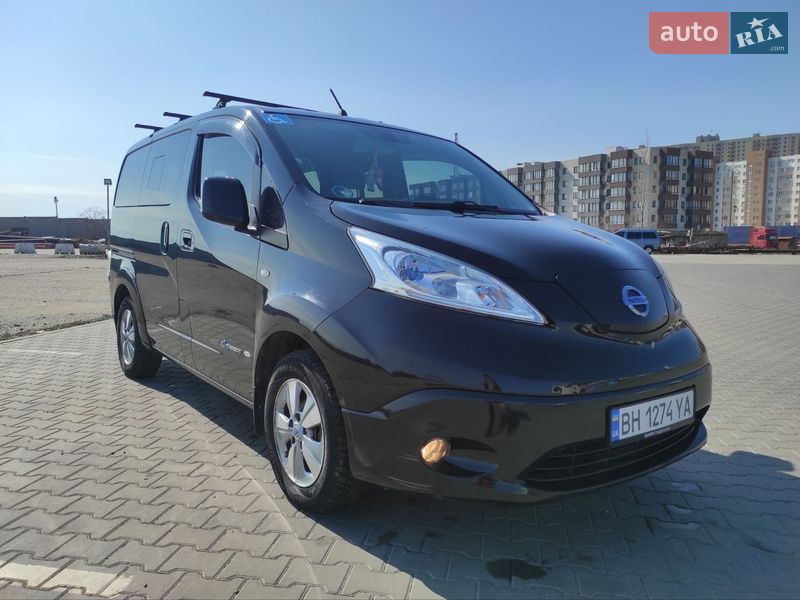 Минивэн Nissan e-NV200 2015 в Одессе