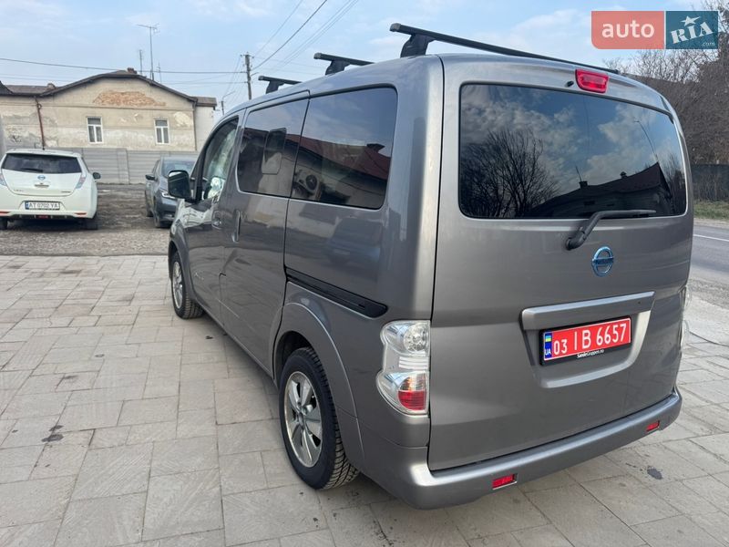 Минивэн Nissan e-NV200 2015 в Бурштыне